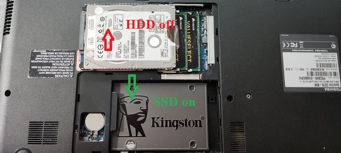 Типовая модернизация ноутбука - переходим от применения обычного жесткого диска к использованию современного твердотельного. Здесь мы видит лого марки Kingston. И в условиях цен и даже больше наличия в продаже это ещё неплохой вариант. Но в идеале тут должен был быть значок Samsung, Intel или WD. Именно они делают самые правильные диски SSD