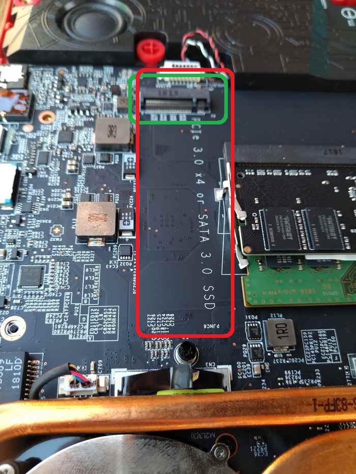 Ноутбук MSI GL63 8RC - имеется слот для установки SSD накопителя в современном форм-факторе. На самом текстолите платы производитель подписываем нам тип слота PCIe 3.0 x4 or SATA 3.0 SSD - теперь точно понятно какого типа SSD можно ставить в этот слот